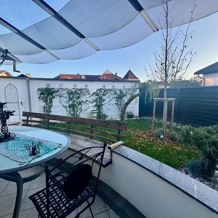 ヴィラ Peaceful & Spacious With A Beautiful Garden *