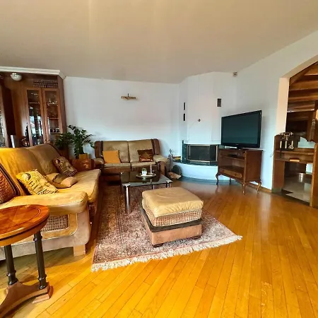 Peaceful & Spacious With A Beautiful Garden