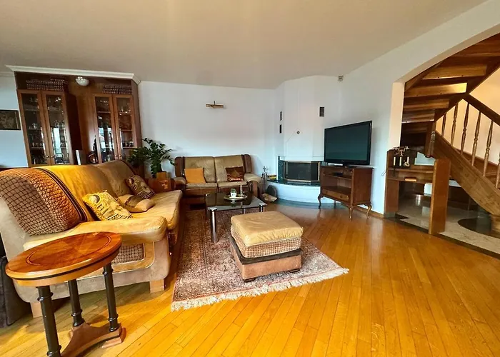 Peaceful & Spacious With A Beautiful Garden