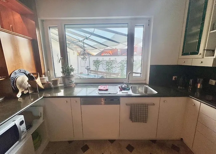 Peaceful & Spacious With A Beautiful Garden * Ljubljana