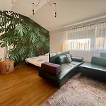 Peaceful & Spacious With A Beautiful Garden Вілла *